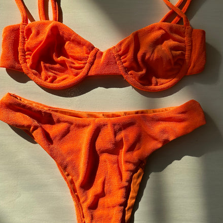 Slinky Underwire Bikini Set